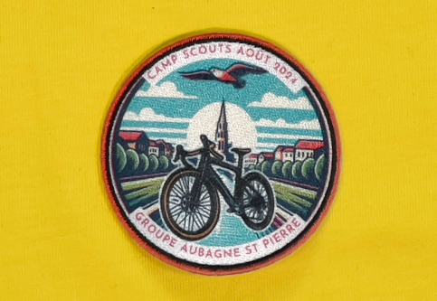 Geborduurde badges gesublimeerd scoutskamp op de fiets