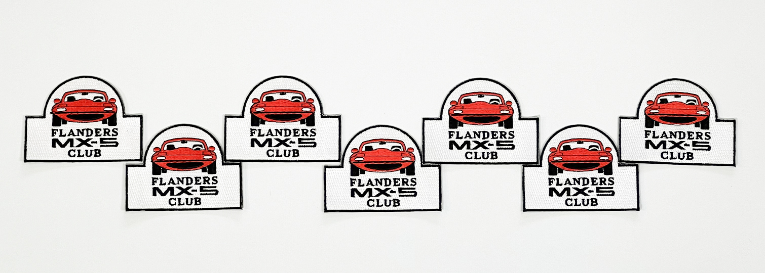 Combinatie van geborduurde patches voor de Flanders MX-5 car club