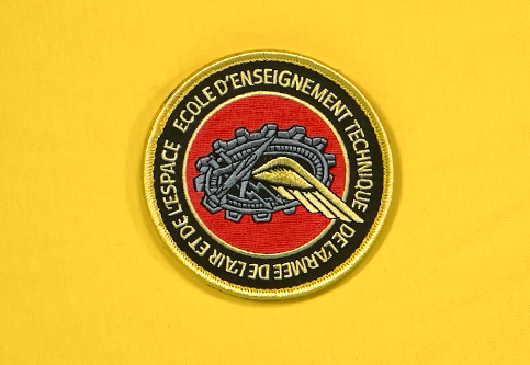 Geborduurde badges voor de luchtmacht en ruimtevaartschool