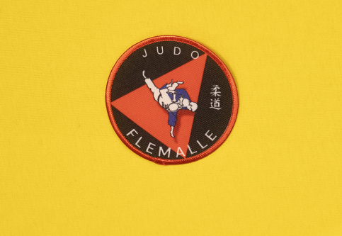 Sublimatie-emblemen met thermische hechting voor de leden van de judoclub van Flémalle