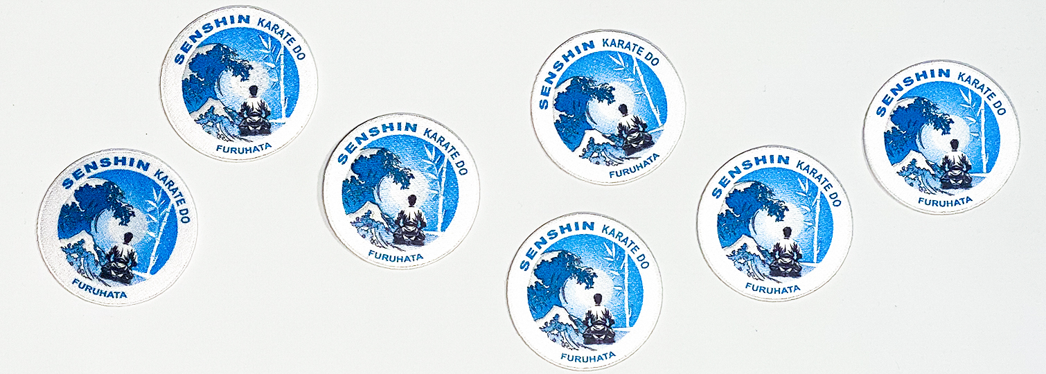 Combinatie van 100% gesublimeerde geborduurde badges voor karategi van clubleden