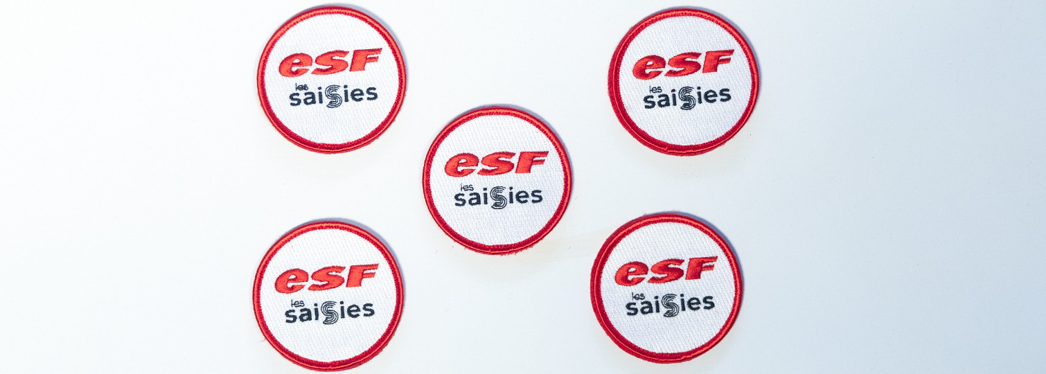 Combinatie van 90% geborduurde gepersonaliseerde patches voor de skileraars van de ESF Les Saisies